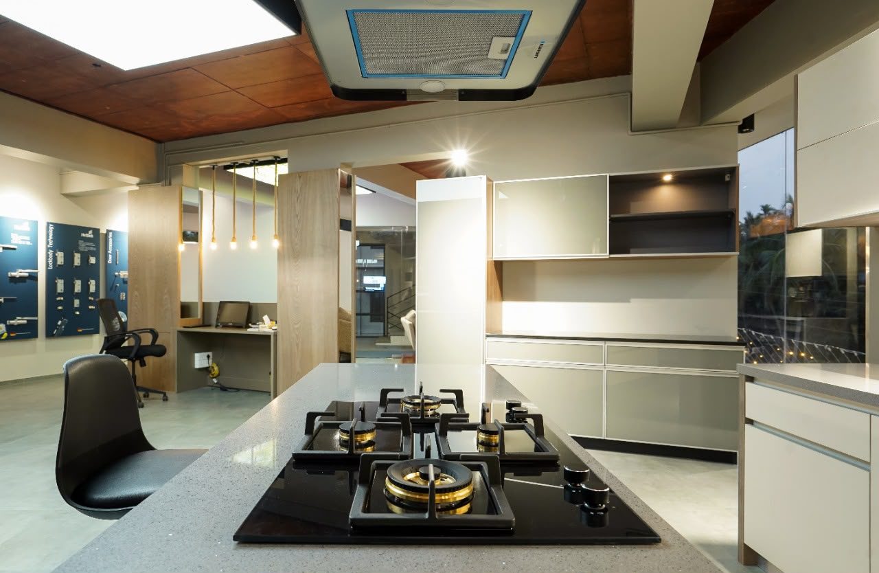 Create Concepts showroom display